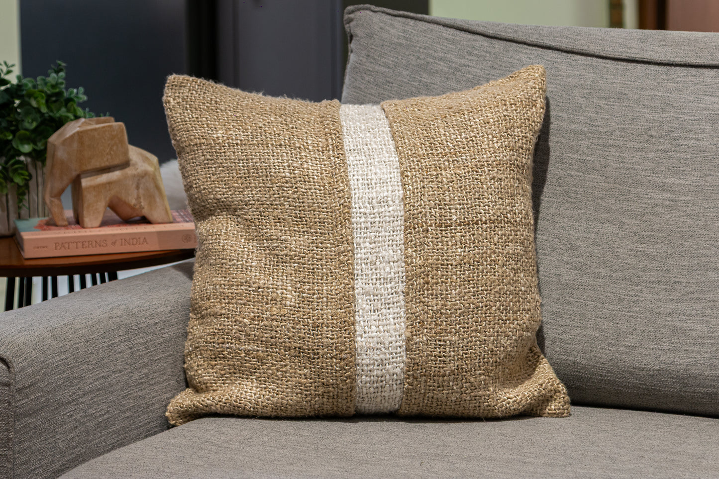 Almofada Leela 50x50cm | Linho Queimado + Off White
